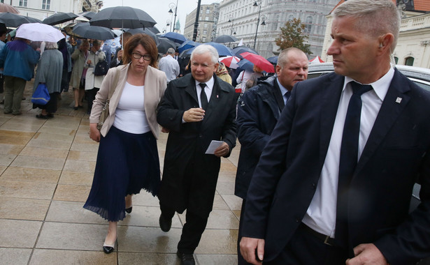 Kaczyński wejdzie do rządu i zastąpi Szydło? "Sytuacja się skomplikowała..."