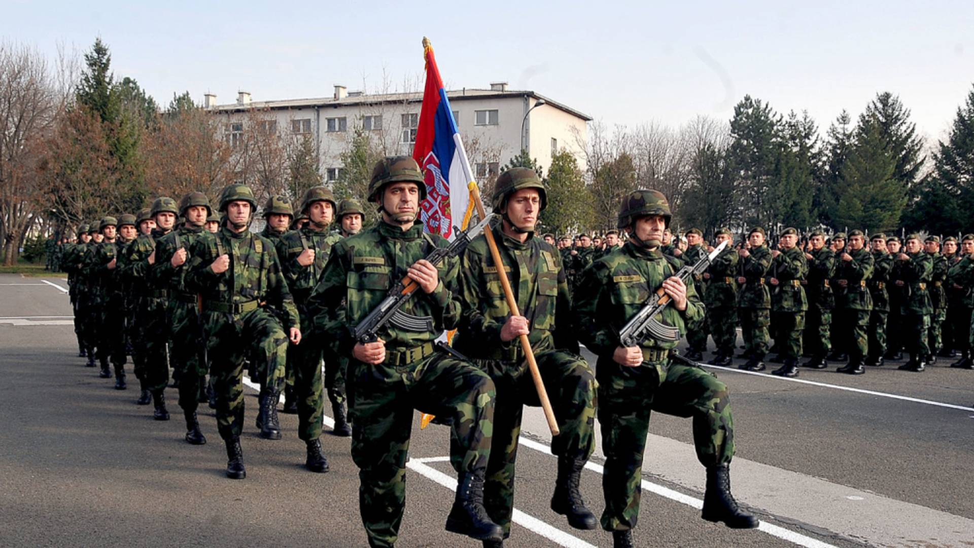 Vraća nam se obavezni vojni rok, jubilarni sedamnaesti put od kako su ga ukinuli