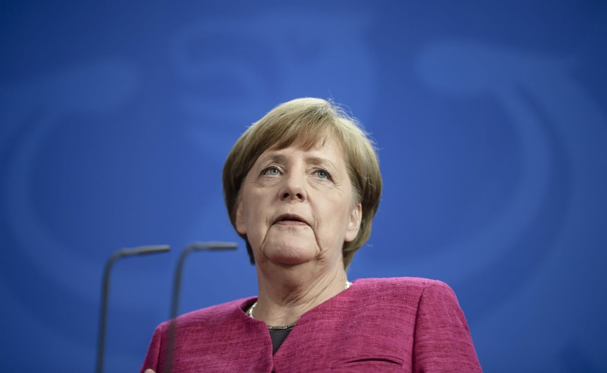 3 : 0. Taki wynik w ostatnich wyborczych potyczkach z Martinem Schulzem uzyskała urzędująca od 1 2 l at kanclerz Angela Merkel.