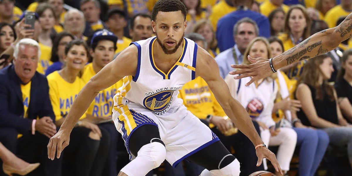 Steph Curry is going to teach an online basketball class