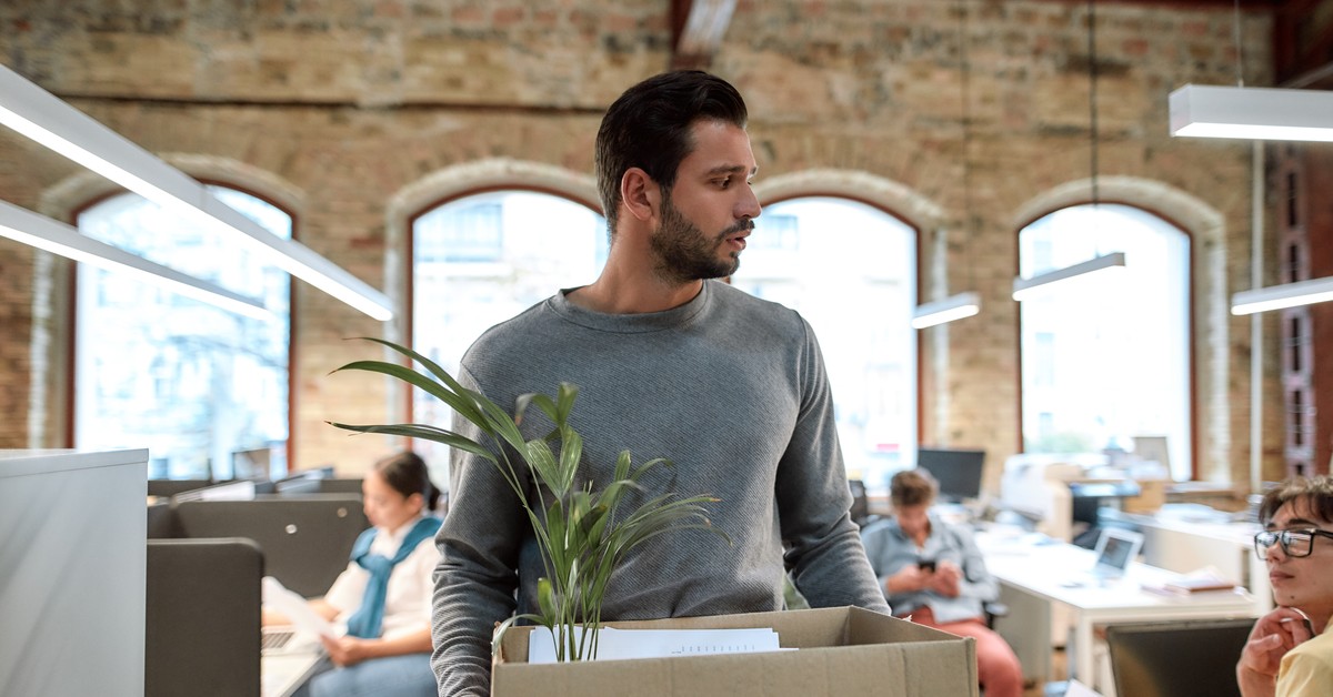 W tych zawodach będą zwalniać. Miliony ludzi trafią na bruk. Na polskim rynku pracy zaczyna się prawdziwe trzęsienie ziemi