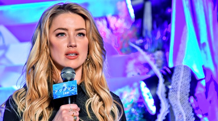 Amber Heard valószínűleg ilyen fejet vágott a hír hallatán.