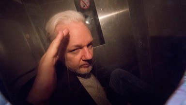 Lekarze ostrzegają: Julian Assange może umrzeć w więzieniu