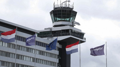 Dym w samolocie na lotnisku w Amsterdamie. Ewakuowano 260 osób