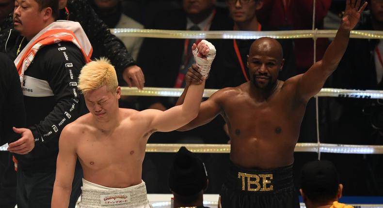 Tenshin Nasukawa cries in defeat to Floyd Mayweather