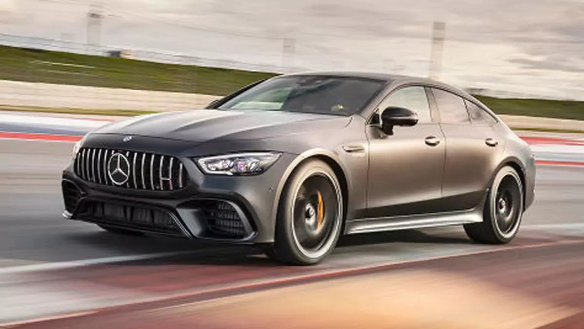 Mercedes-AMG GT 4 z napędem hybrydowym plug-in spodziewana jest w 2020 r.