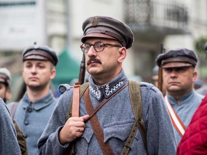 Legiony Piłsudskiego na Piotrkowskiej w Łodzi