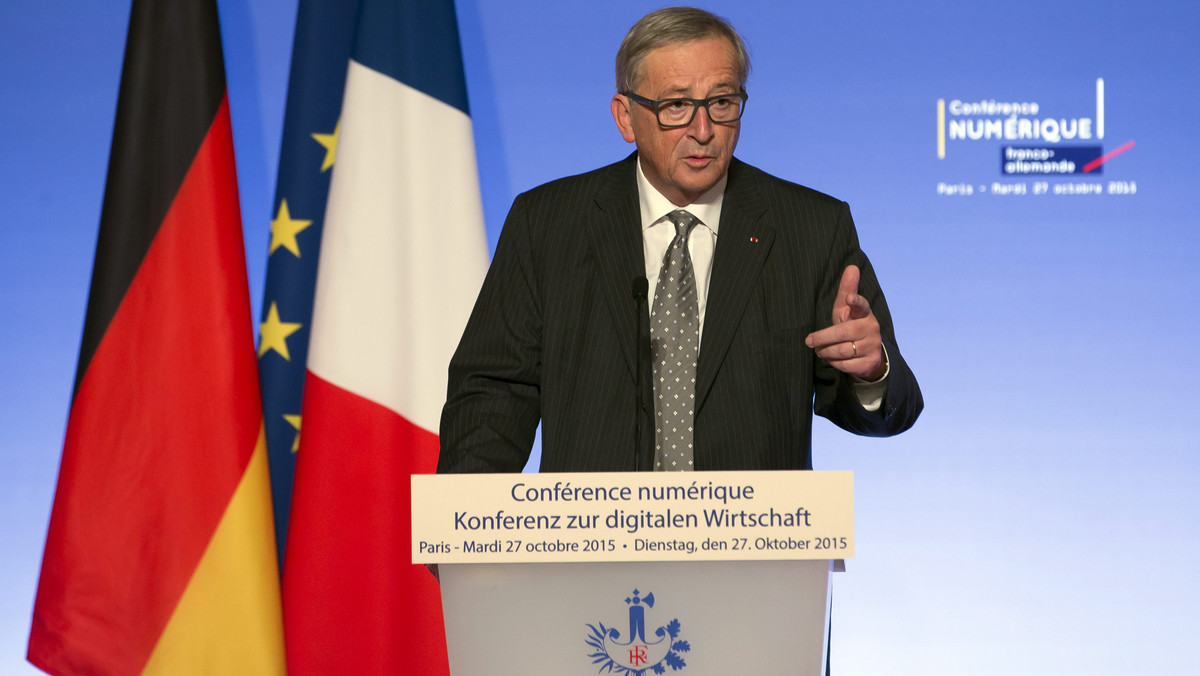 Przewodniczący Komisji Europejskiej Jean-Claude Juncker ocenił, że trzeba zmienić system dubliński, który "już nie funkcjonuje". Zgodnie z nim za rozpatrzenie wniosku o azyl odpowiada kraj UE, w którym uchodźca przekroczy jej granicę.