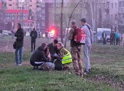 Atak na Krzywy Róg. Kilkanaście ofiar śmiertelnych. "Przeklęci Moskale uderzyli rakietą balistyczną"