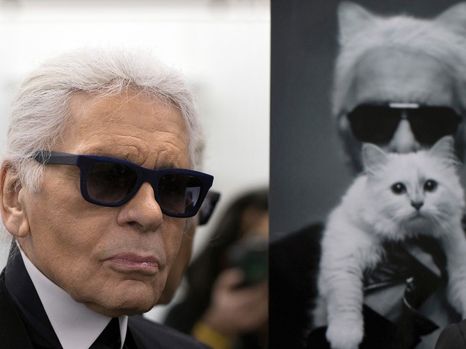 Karl Lagerfeld sa svojom mačkom