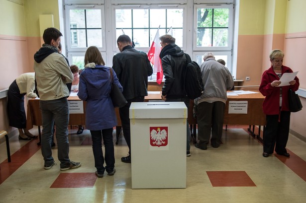 PKW ogłosiła frekwencję wyborczą. Najwięcej osób poszło w Białymstoku, najmniej w Szczecinie