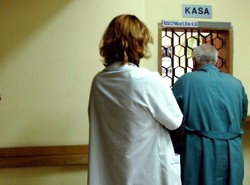 Posłowie decydują, czy szpital ma brać opłaty