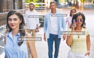 W środę Parlament Europejski zagłosuje nad regulacją dotyczącą sztucznej inteligencji. Co o niej sądzą polscy politycy?