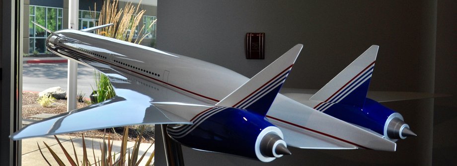 Boeing Sonic Cruiser - model przy wejściu do Boeing Customer Experience Center w Renton