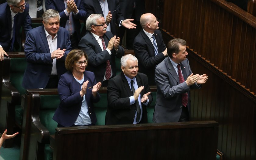 Politycy PiS tłumaczą, co zrobi Morawiecki