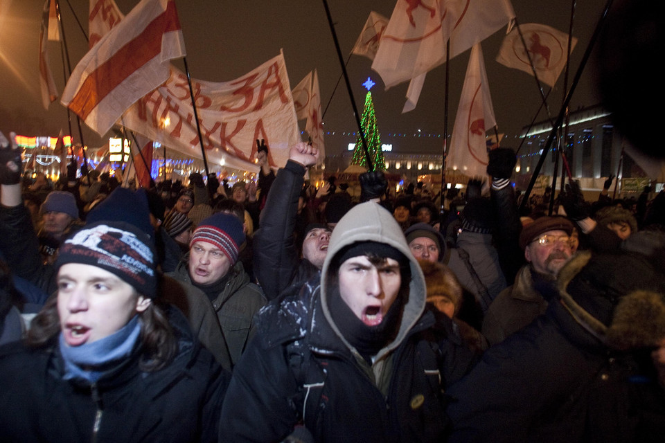 Manifestacja na Placu Październikowym w Mińsku, fot. PAP/Wojciech Pacewicz