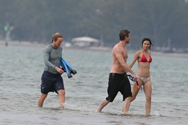 Bio je OTROV ZA ŽENE i neviđeni frajer, a sad je u KOLICIMA i fanovi glumca su u šoku: Bolest ga oborila za 6 MESECI