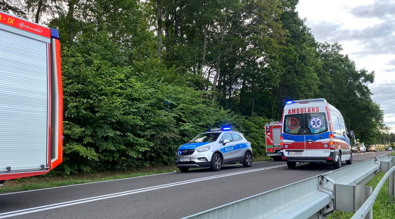 Wypadek drogowy na trasie Złocieniec-Siemczyno. Foto: Adrian Rozpłoch