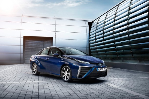 toyota mirai 