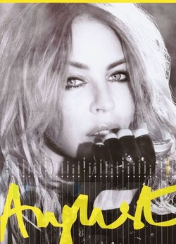 Zobacz seksowny kalendarz Kylie Minogue