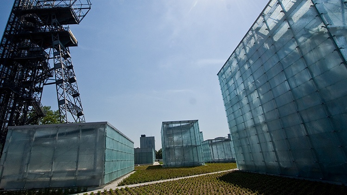 Muzeum Historii Katowic, a także muzea Górnośląskie, Śląskie, w Gliwicach, w Sosnowcu oraz Górnośląski Park Etnograficzny – to laureaci Nagrody Marszałka Woj. Śląskiego w konkursie na "Wydarzenie muzealne 2016 roku". Nagrody wręczono w poniedziałek w Tarnowskich Górach.