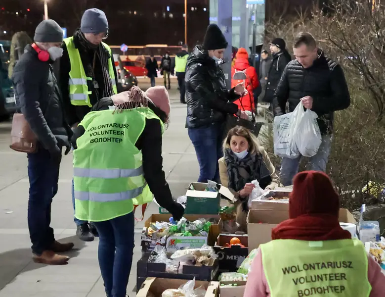 Uchodźcy z Ukrainy na dworcu zachodnim w Warszawie