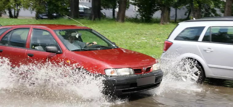 Samochody po powodzi: Auta wymyte z wartości