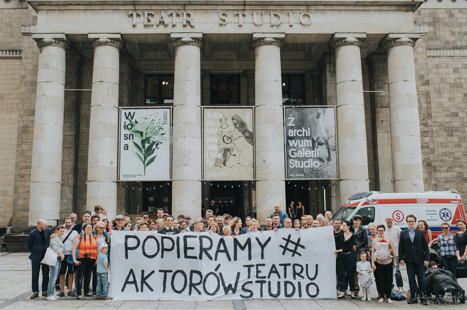 Wiec poparcia dla aktorów Teatru Studio