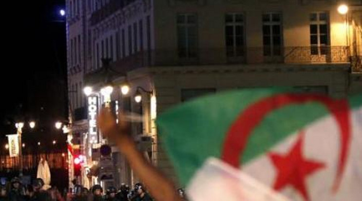 Marseille-ben balhéztak az algériai szurkolók