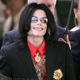 24454_michael-jackson-330-d0001B60278405feb24b0