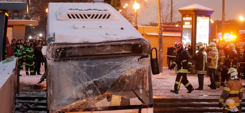 Autobus wpadł w Moskwie do przejścia podziemnego. "Wersja celowego wjechania w przechodniów jest całkowicie wykluczona"