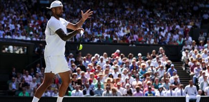 Niezwykłe sceny podczas finału Wimbledonu. Kyrgios domagał się wyrzucenia osoby z trybun! "Wygląda, jakby wypiła już 700 drinków!" [WIDEO]