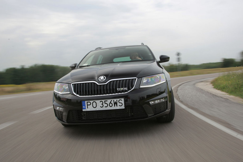 Test Skody Octavii RS 2.0 TDI: duża, szybka i oszczędna