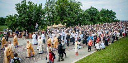 Boże Ciało w Krakowie. Objazdy, komunikacja, sklepy