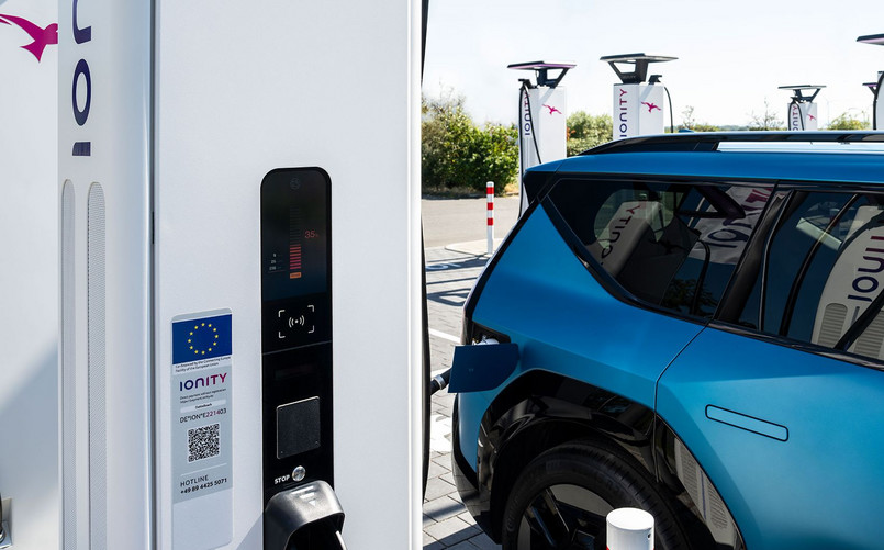 Plug&Charge oraz Kia: nadchodzi rewolucja w ładowaniu samochodów elektrycznych