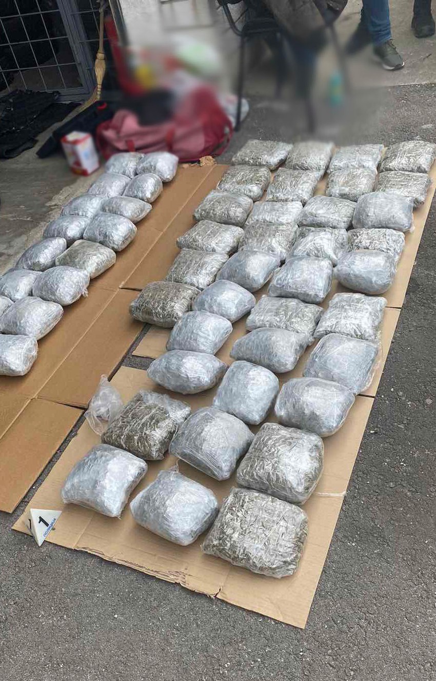 Droga pronađena u kolima