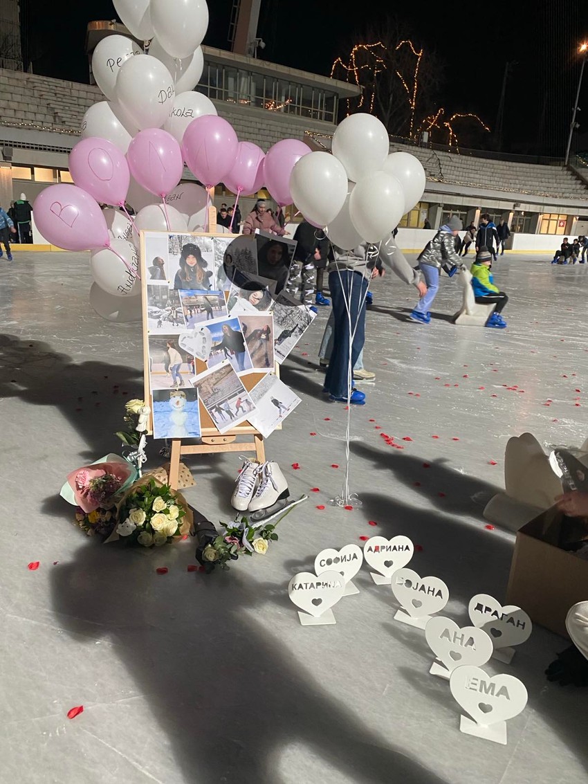 Obeležavanje rođendana devojčice ubijene u OŠ Vladislav Ribnikar