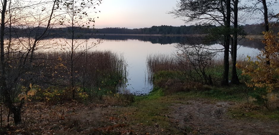 Jezioro Glinki – widok ze strefy stanu wyjątkowego