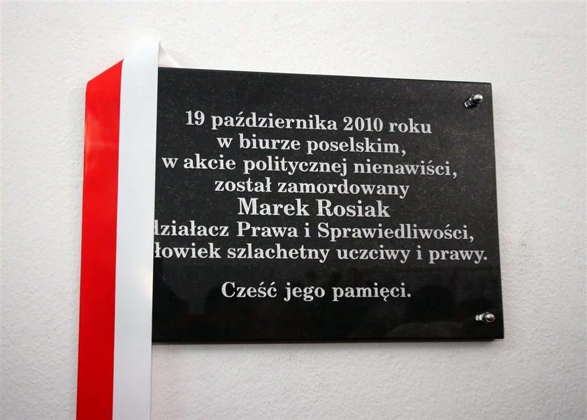 Kaczyński odsłanił tablicę ku czci Rosiaka