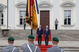 Prezydent Niemiec odpowiedział Nawrockiemu na żądania reparacji. 'Sprawa definitywnie uregulowana'