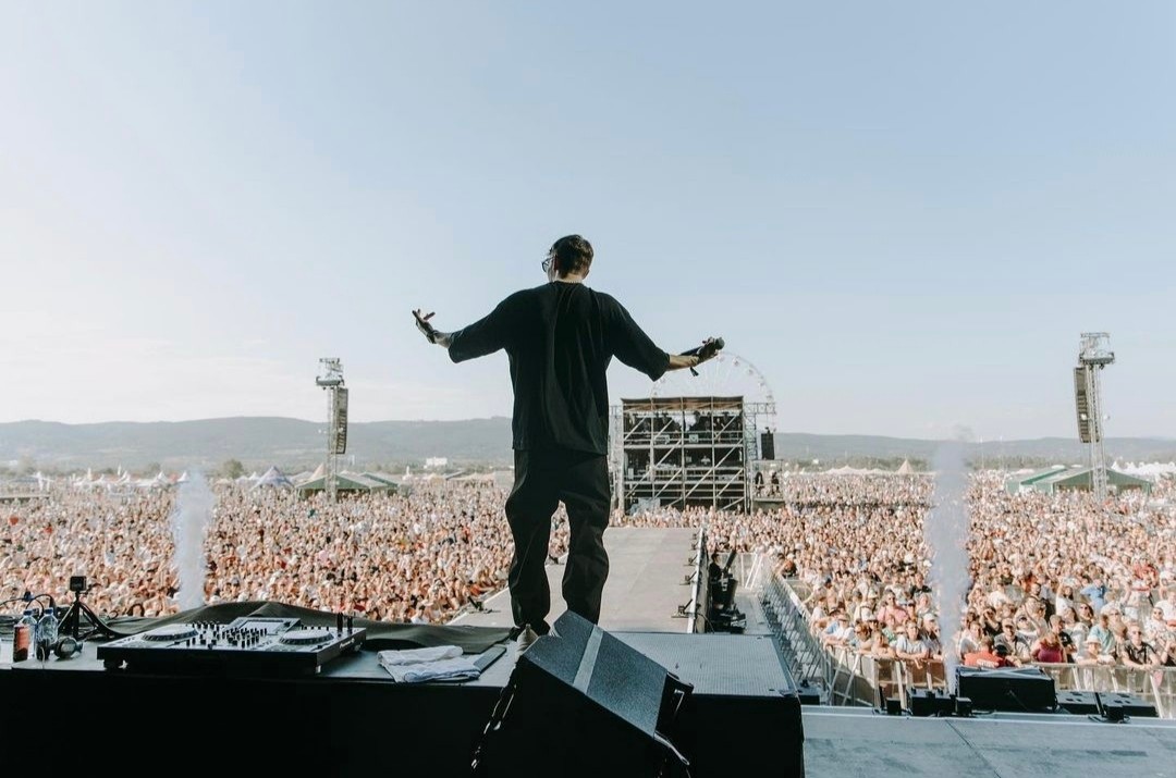 Mark Dann na festivale Lovestream.