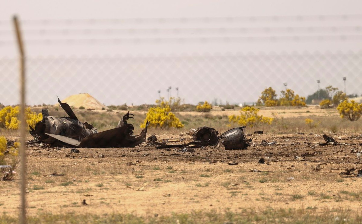 Rozbity myśliwiec F-18