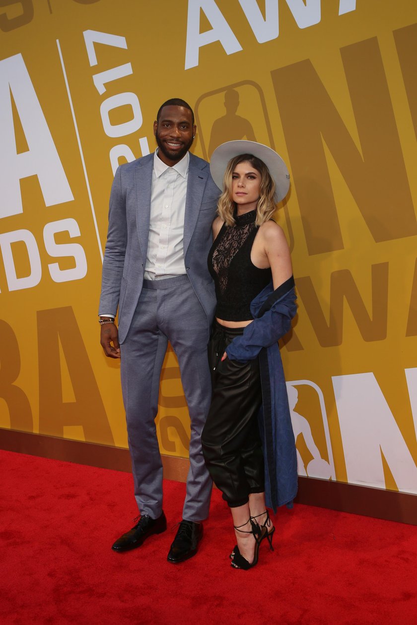 Rasual Butler and Leah LaBelle at 2017 NBA AWARDS