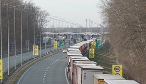 Kamioni stoje satima na izlazu iz Srbije: Najveće gužve na Batrovcima i Šidu, čekanja i do tri sata