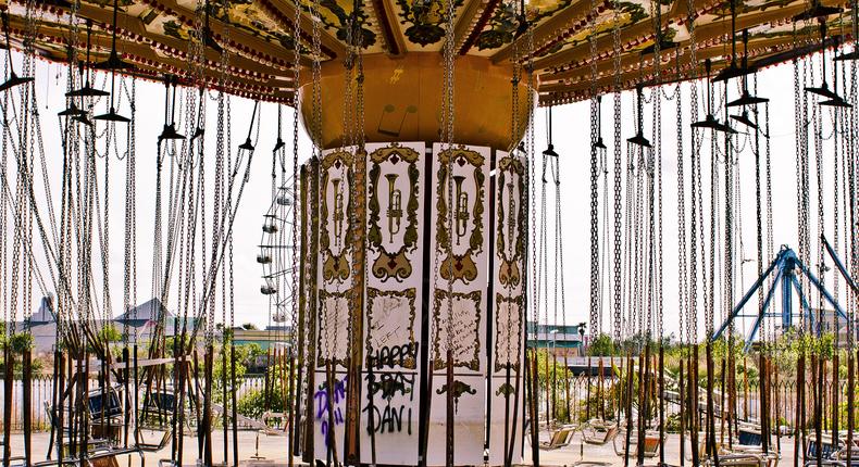 The swings at Six Flags New Orleans.KEG-KEG/Shutterstock