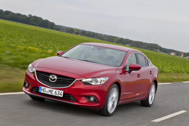 Wiemy jak jeździ nowa Mazda 6: nareszcie ma to coś!