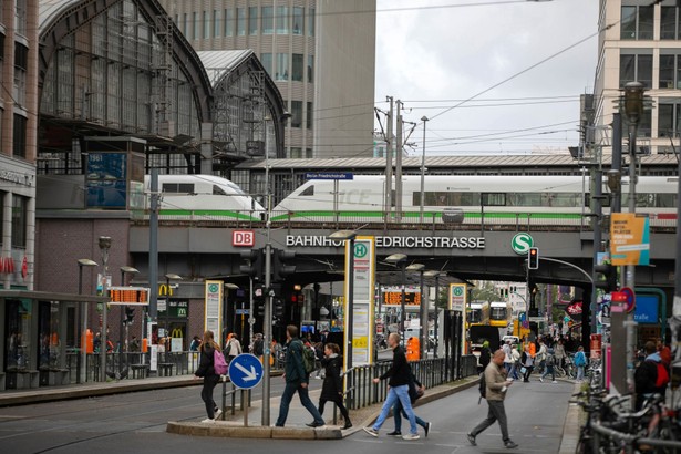 Stacja Friedrichstrasse w Berlinie