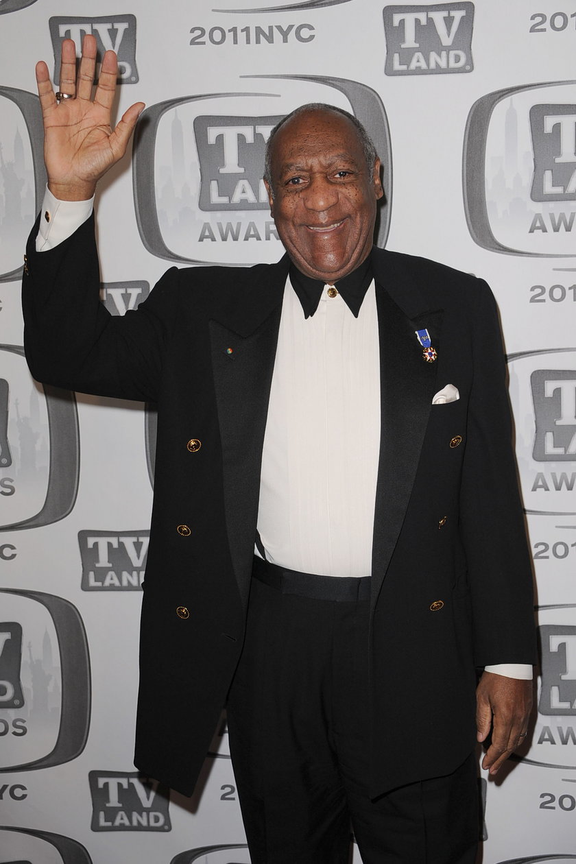 Bill Cosby w garniturze w kwietniu 2011 roku