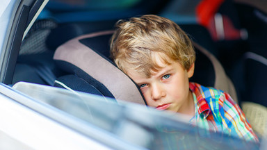 Choroba lokomocyjna dziecka – co ją wywołuje i jak pomóc?