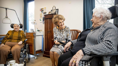 Koronavírus: újabb intézkedések végrehajtására utasították az idősek otthonainak fenntartóit